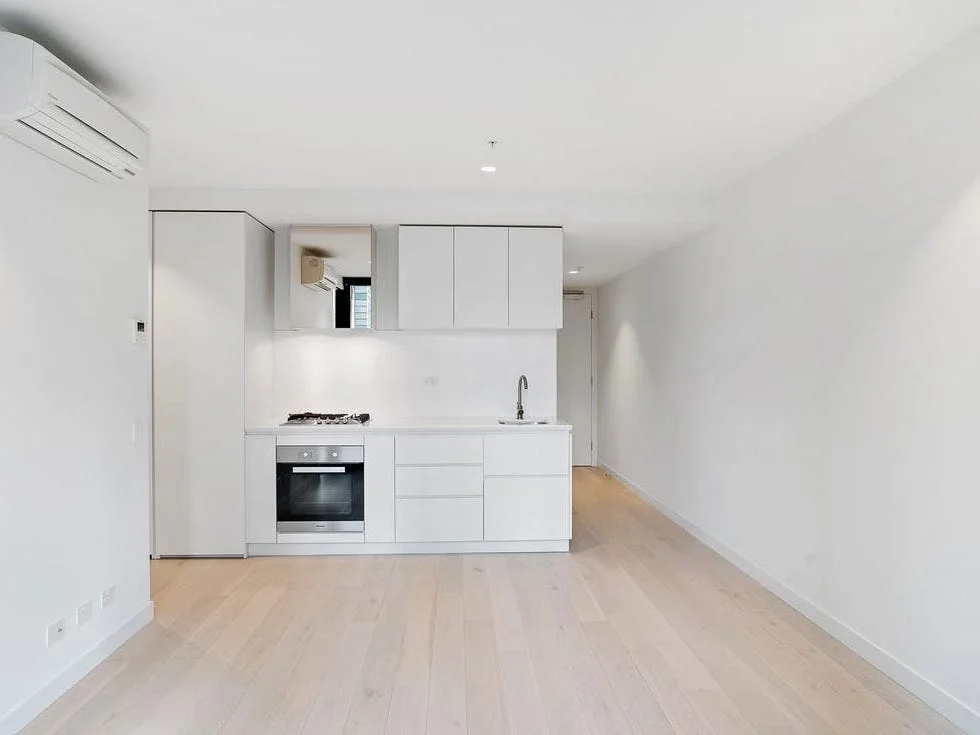 1112/135 A'Beckett Street (1/9)