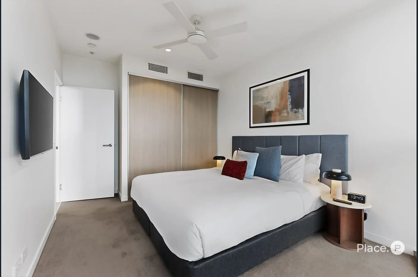 1113/8 Margaret Street - Image 3