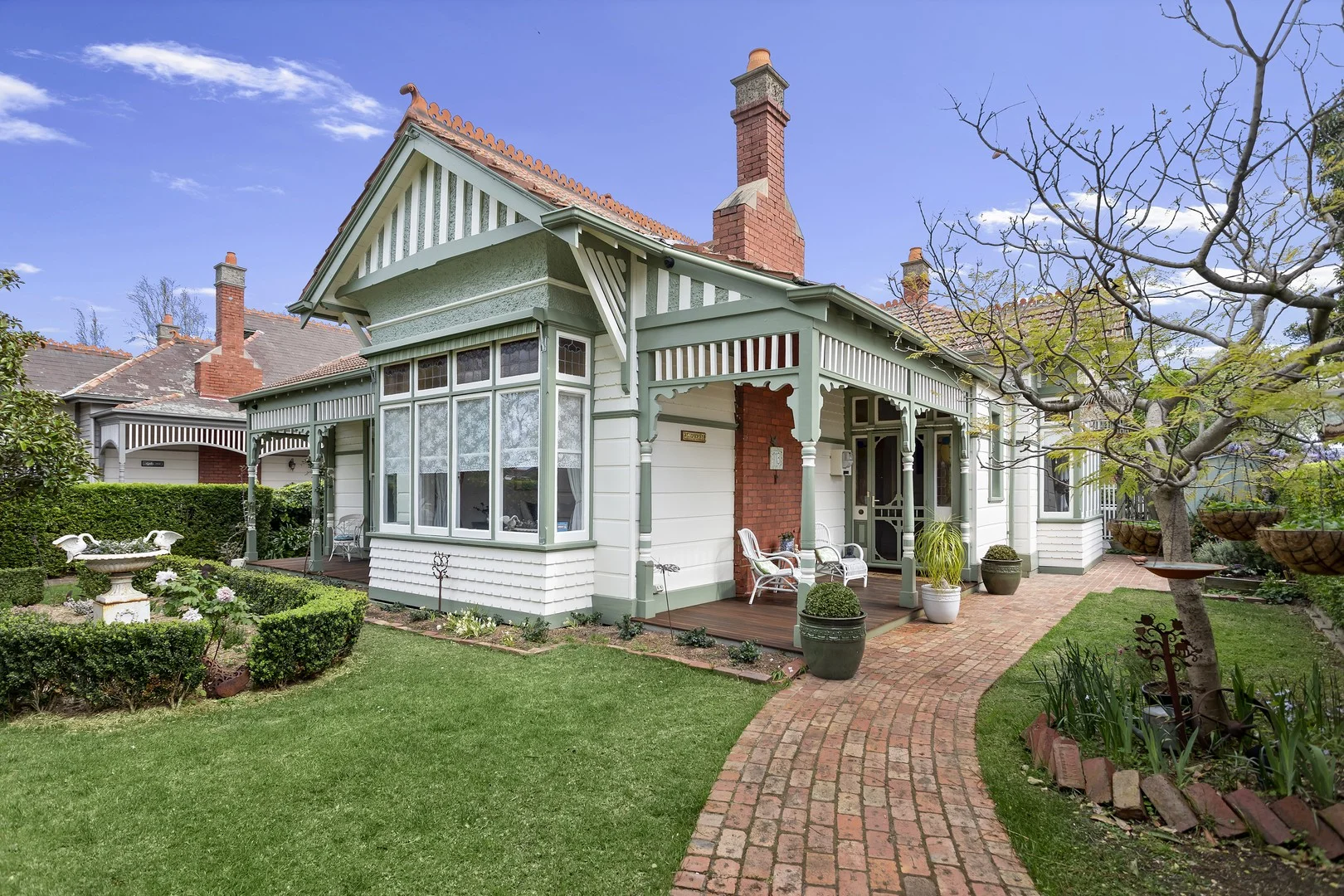 113 Victoria Street (1/16)