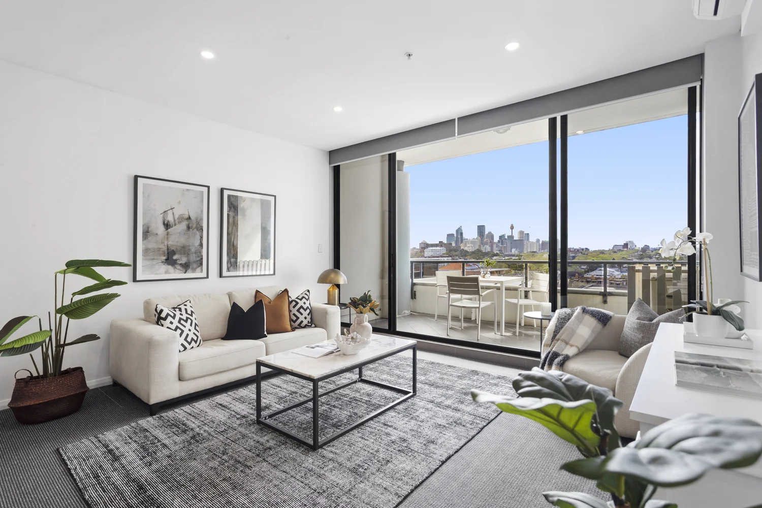 1144/7 Crescent Street (1/10)