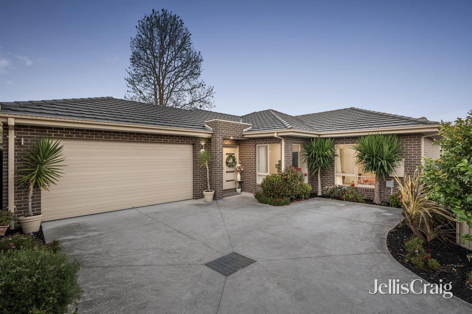 114A Lomond Avenue (1/16)