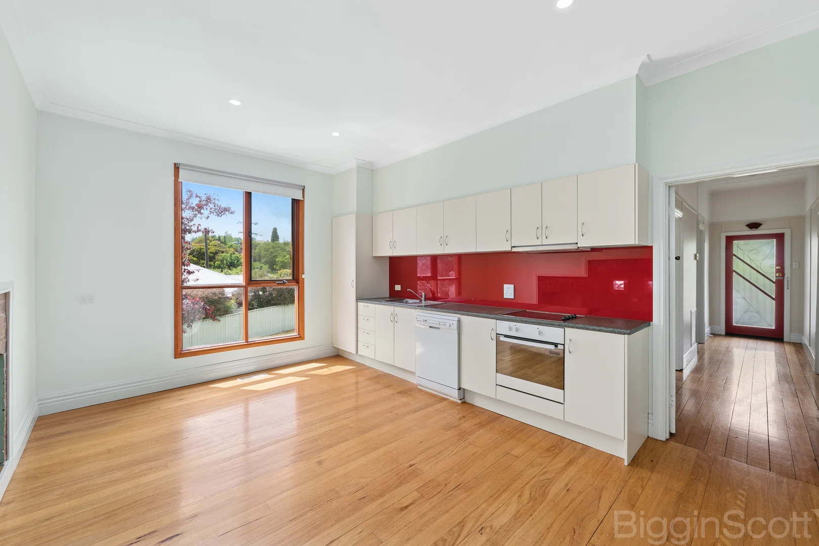 115 Raglan Street - Image 4