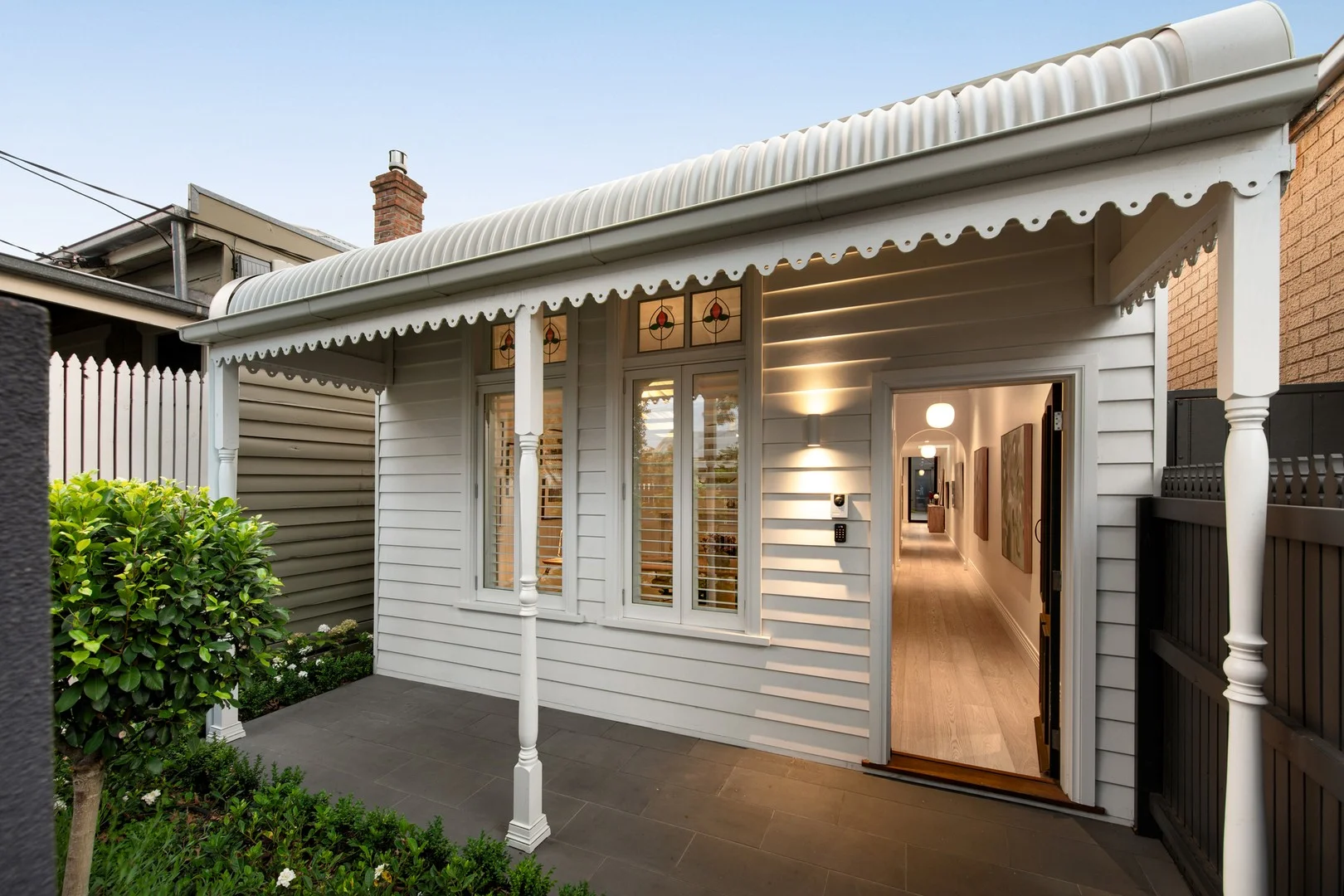 118 Pickles Street (1/1)