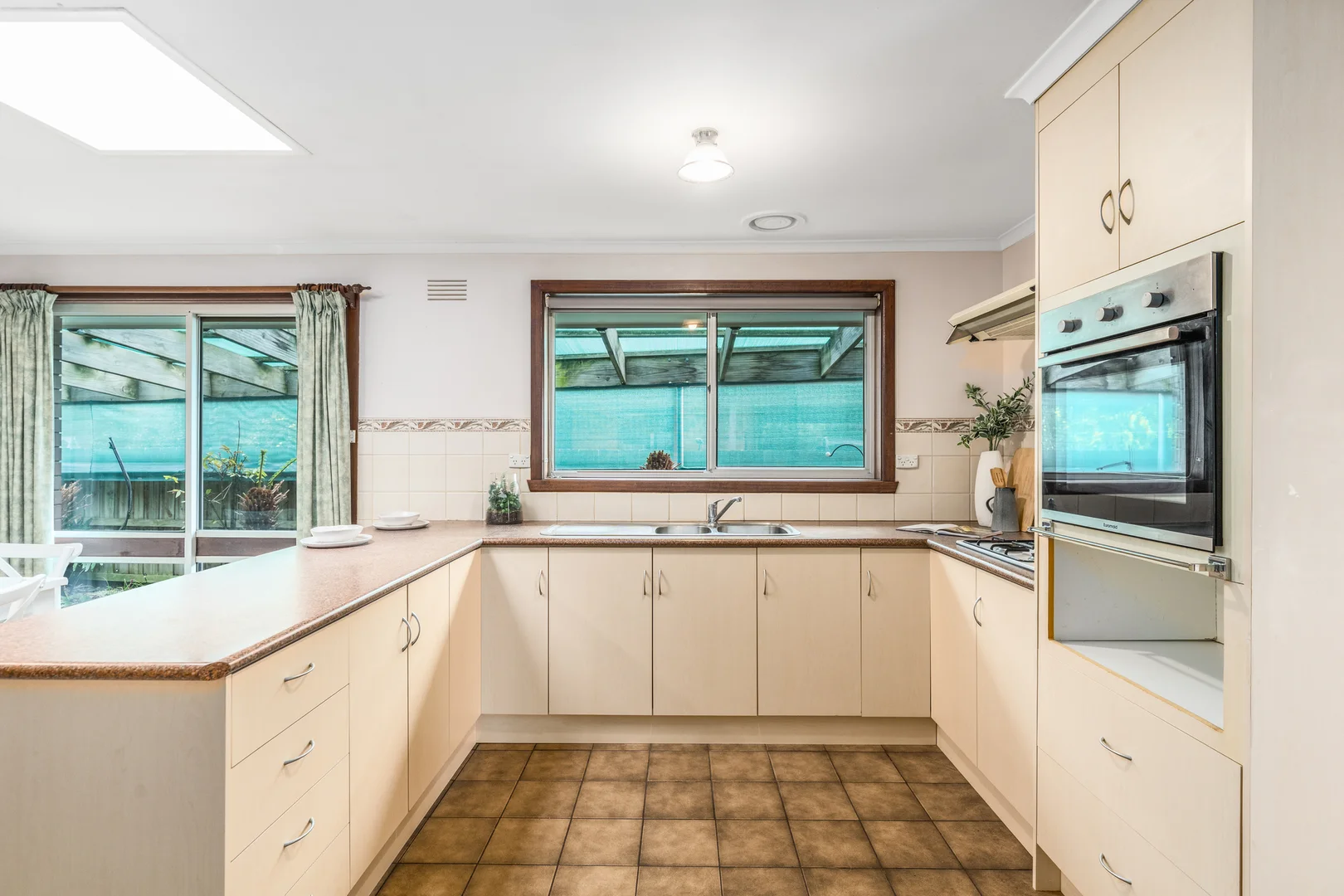 118 Willis Street - Image 2