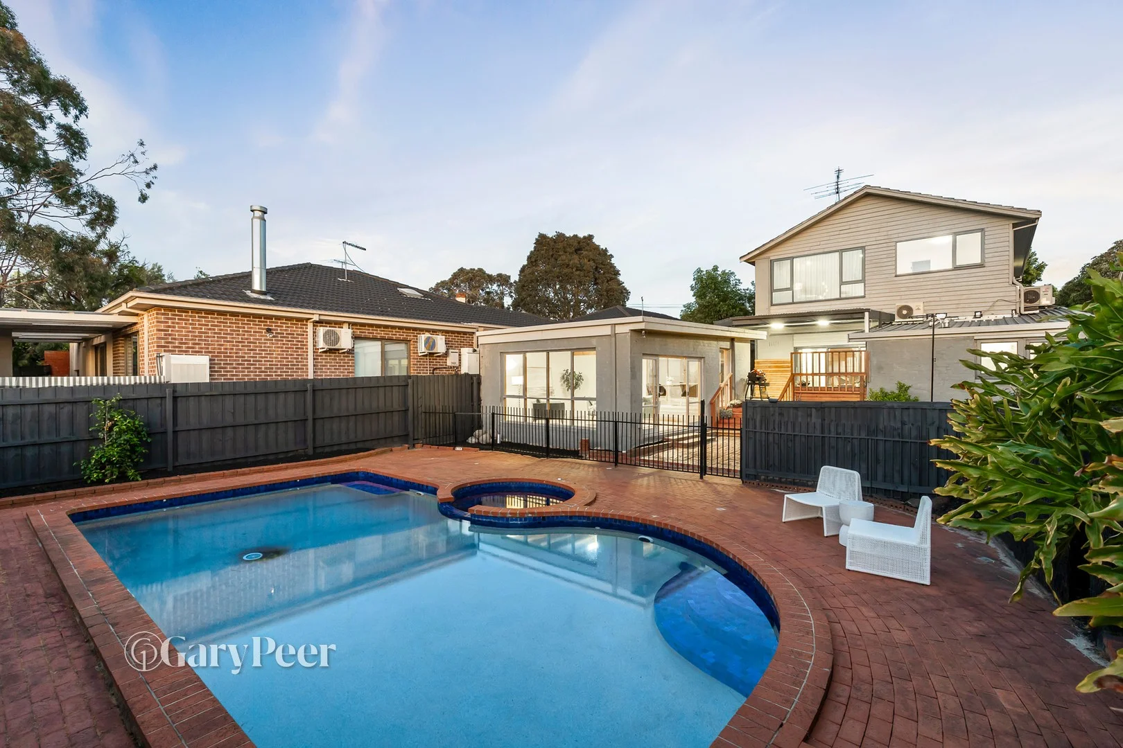 119 Bambra Road (1/17)