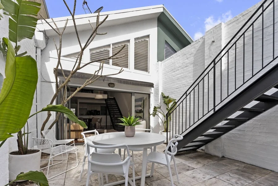 119 Lawrence Street (1/16)