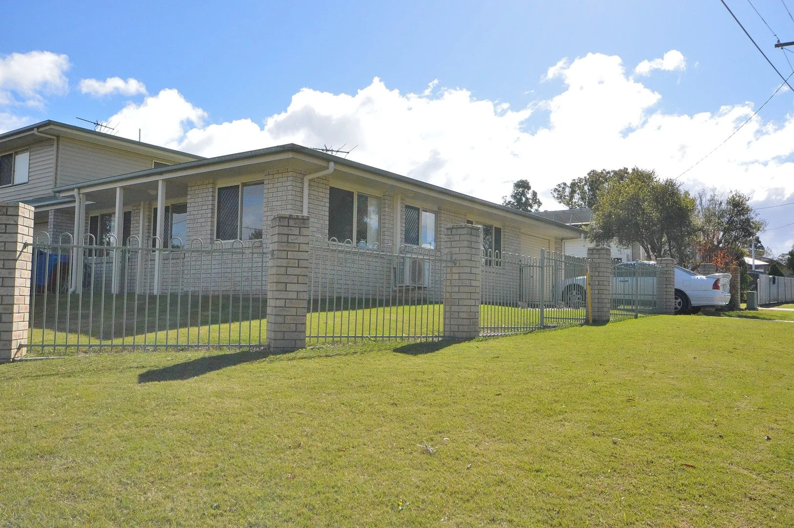 11E Leslie Street (1/14)