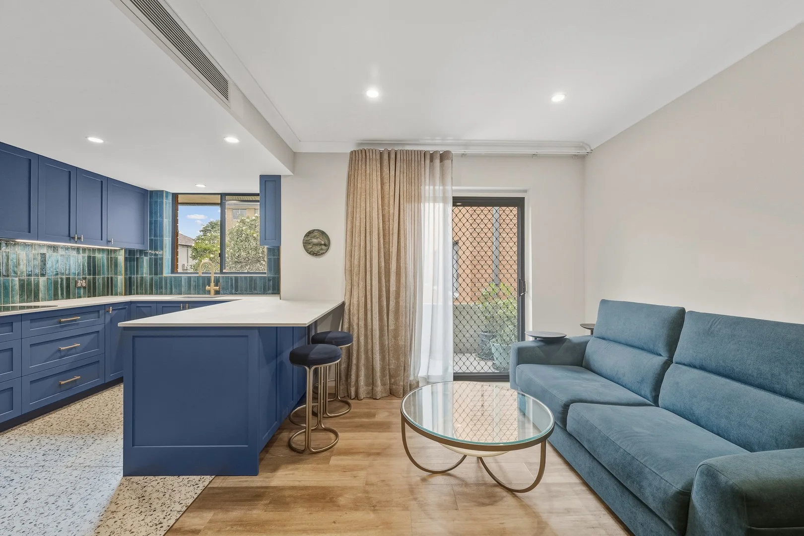 12/1-5 Myra Road (1/12)