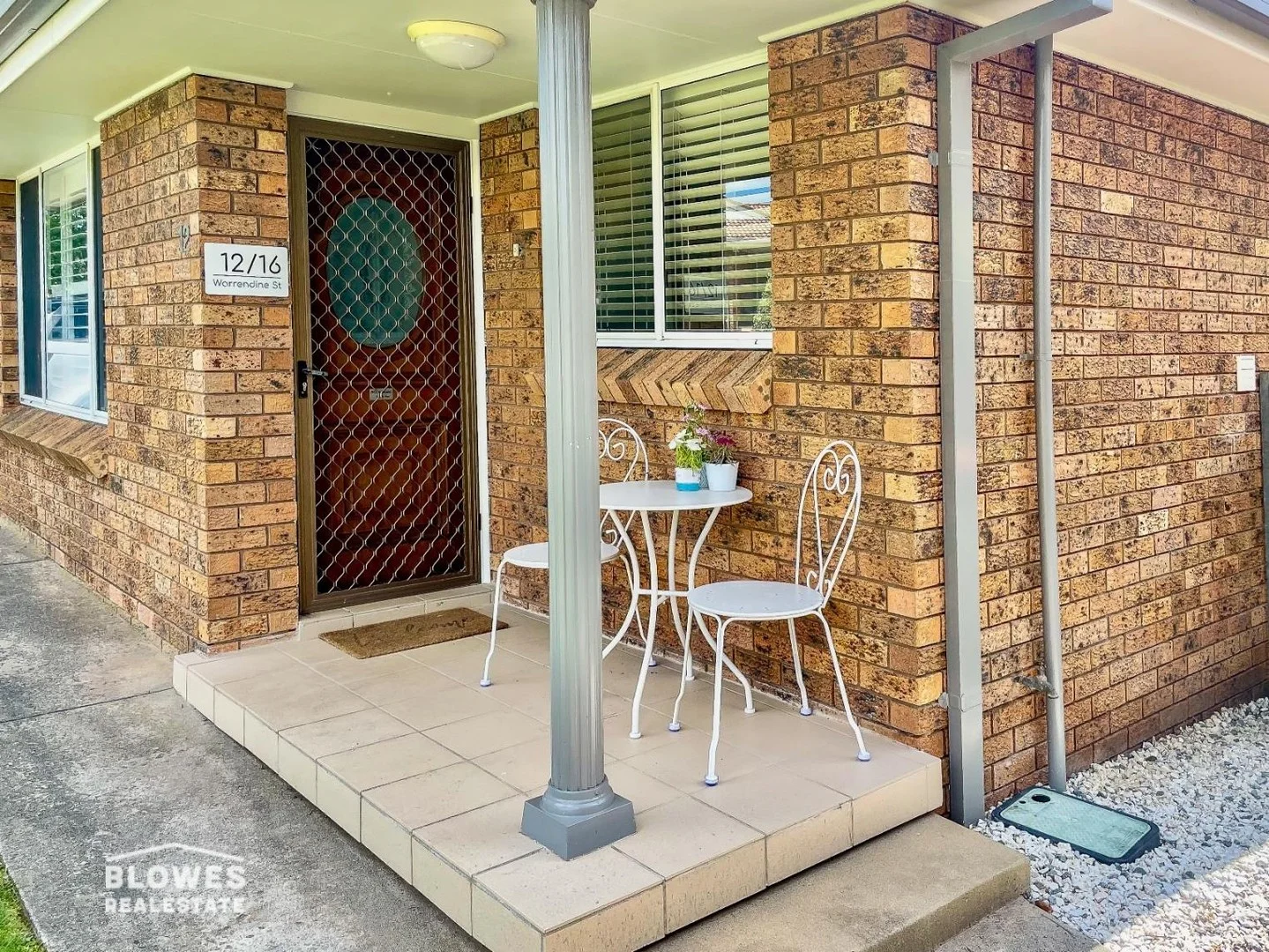 12/16 Warrendine Street (1/10)