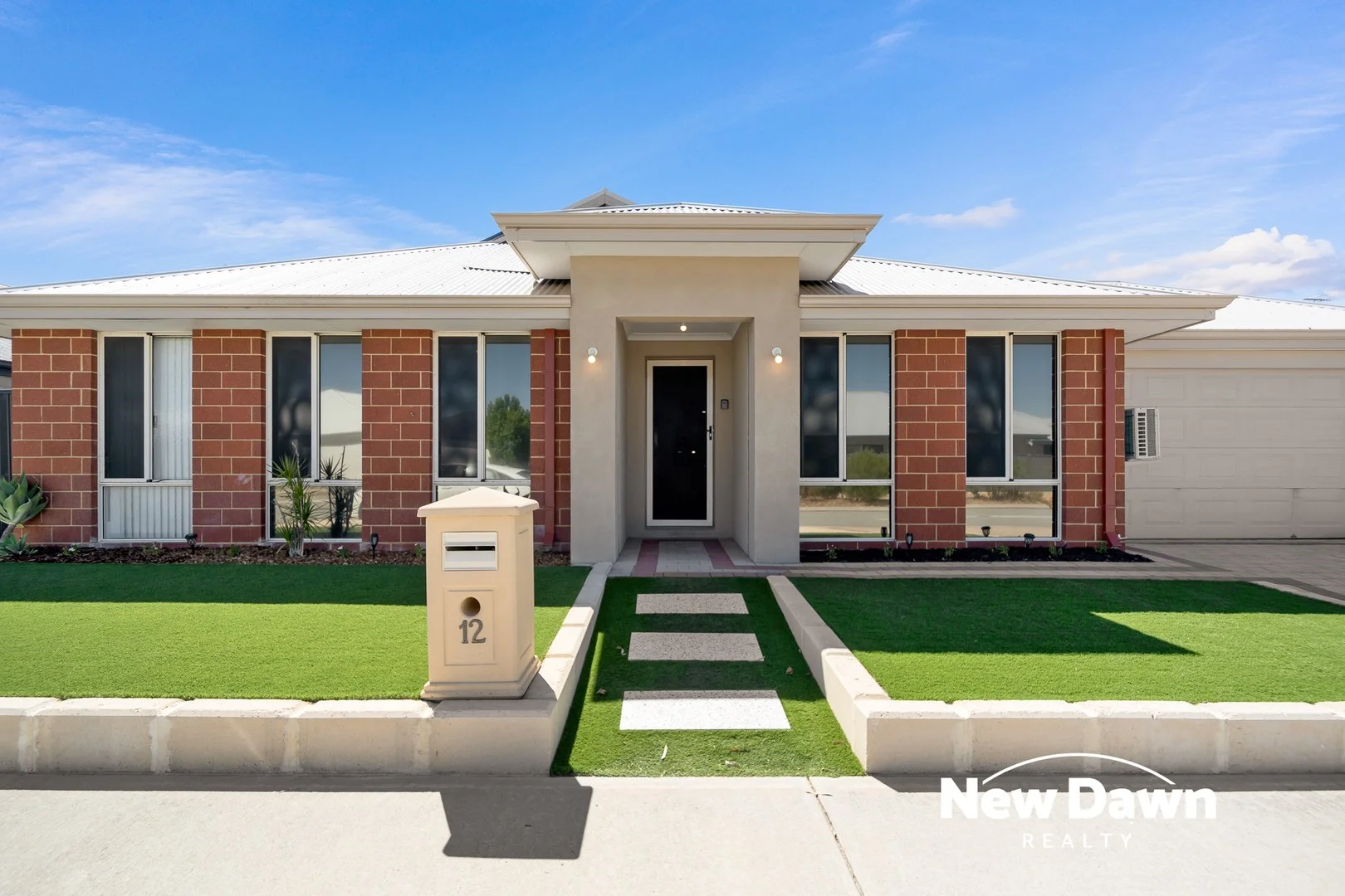 12 Arcane Avenue (1/32)