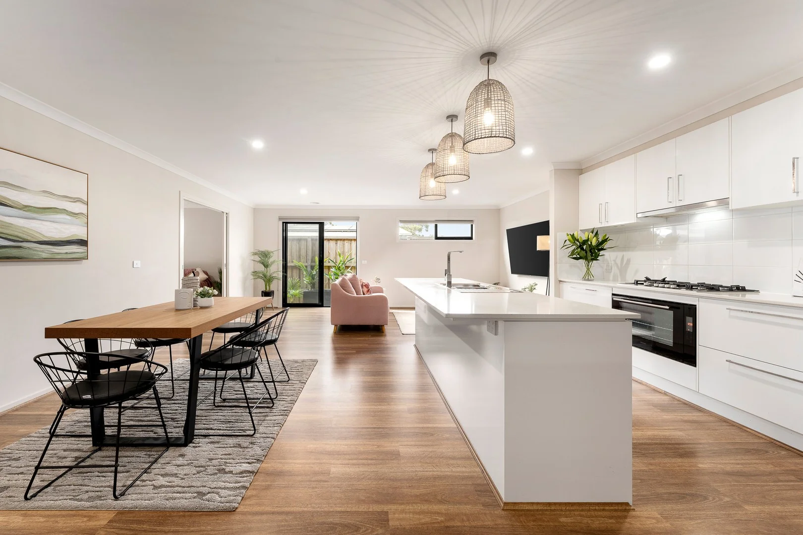 12 Beaconsfield Court (1/23)