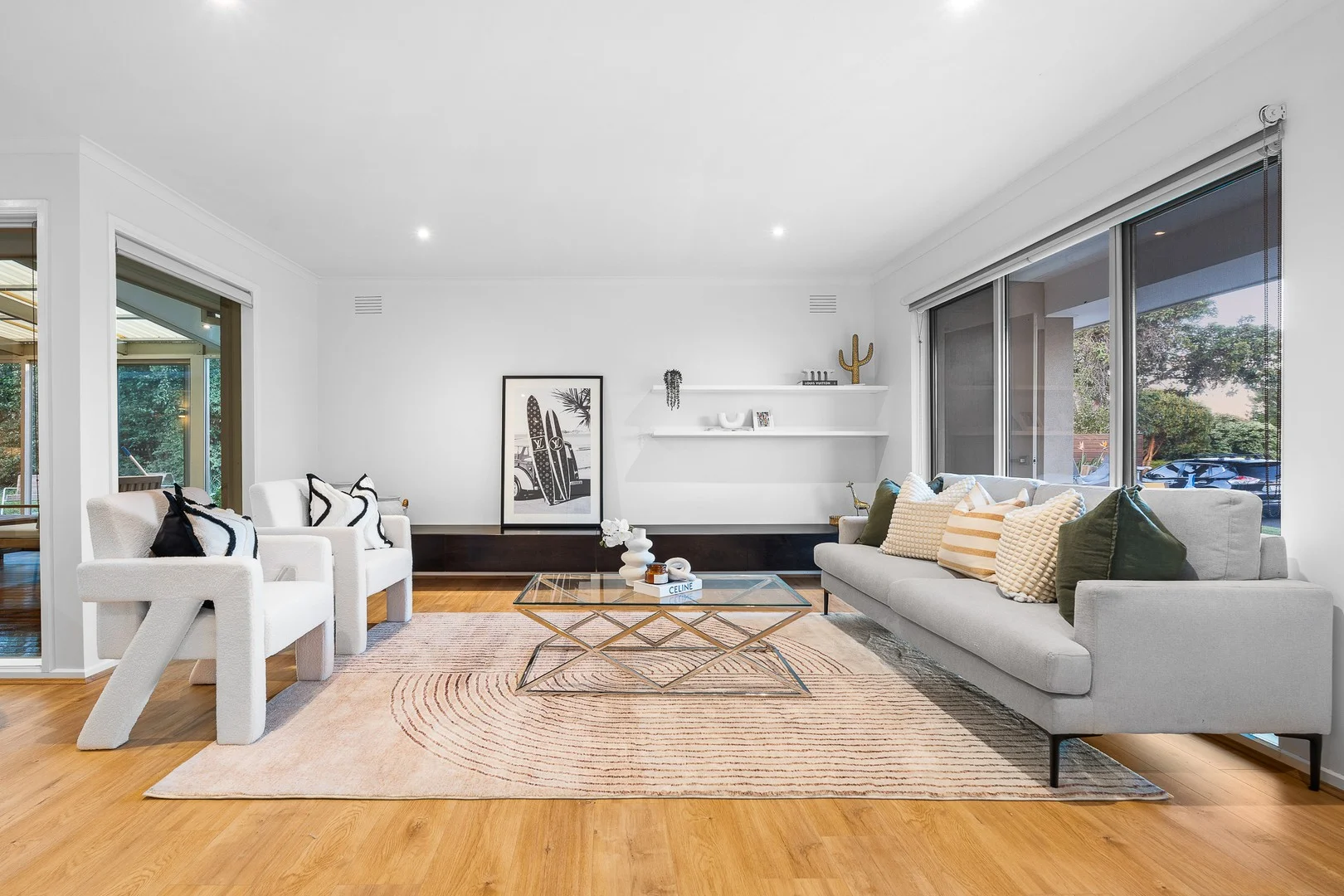 12 Beechwood Close - Image 2