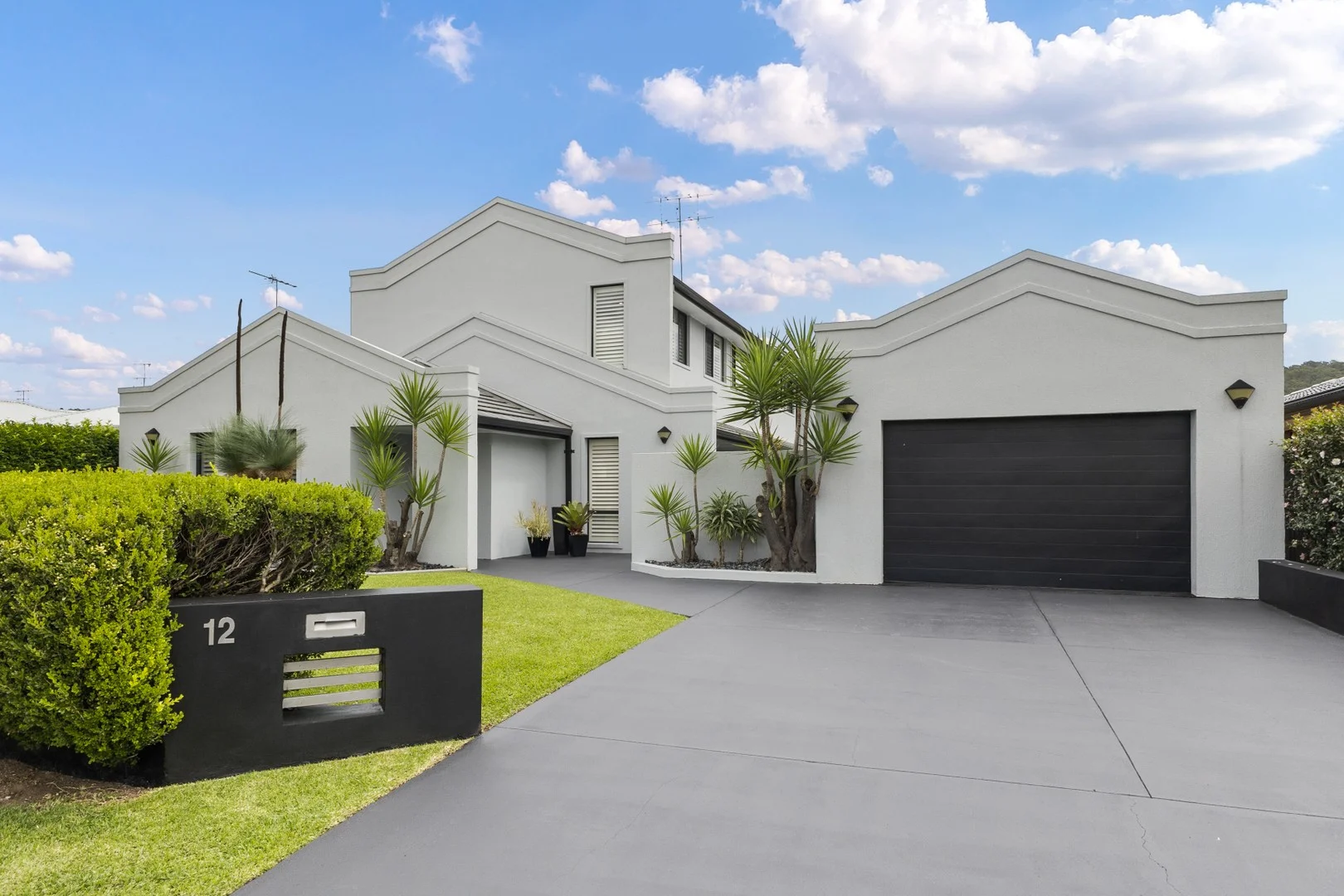 12 Brumby Crescent