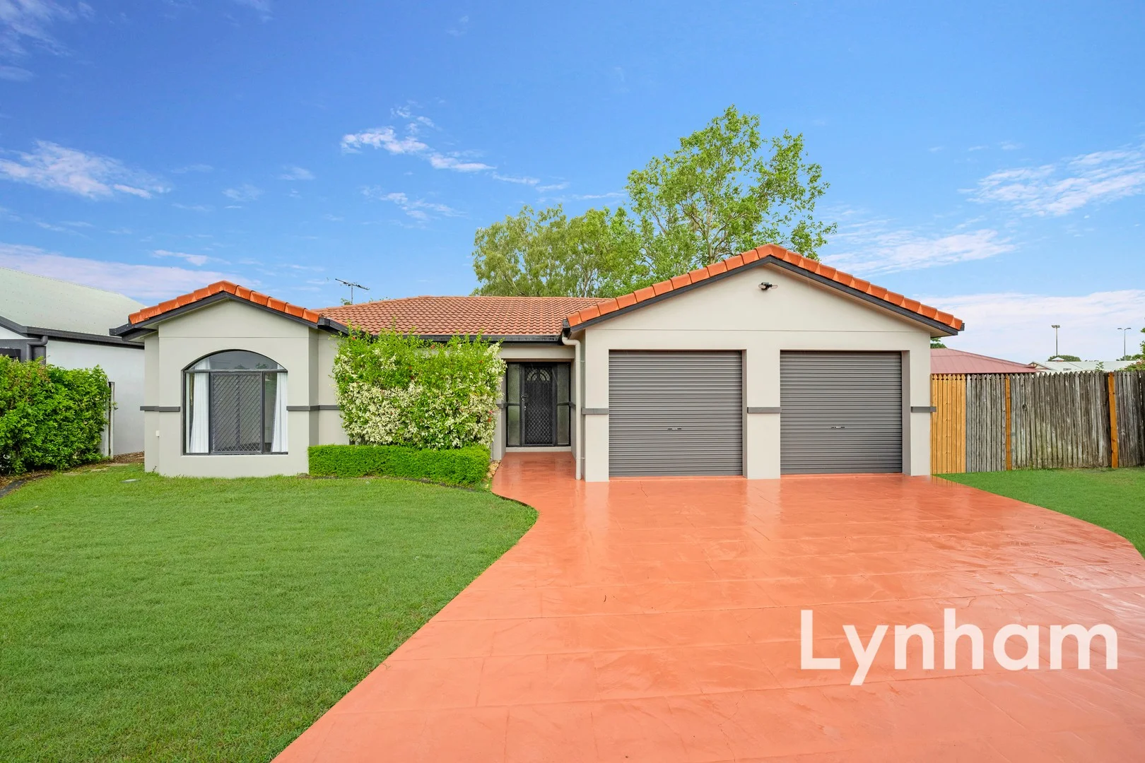 12 Carpentaria Close (1/15)