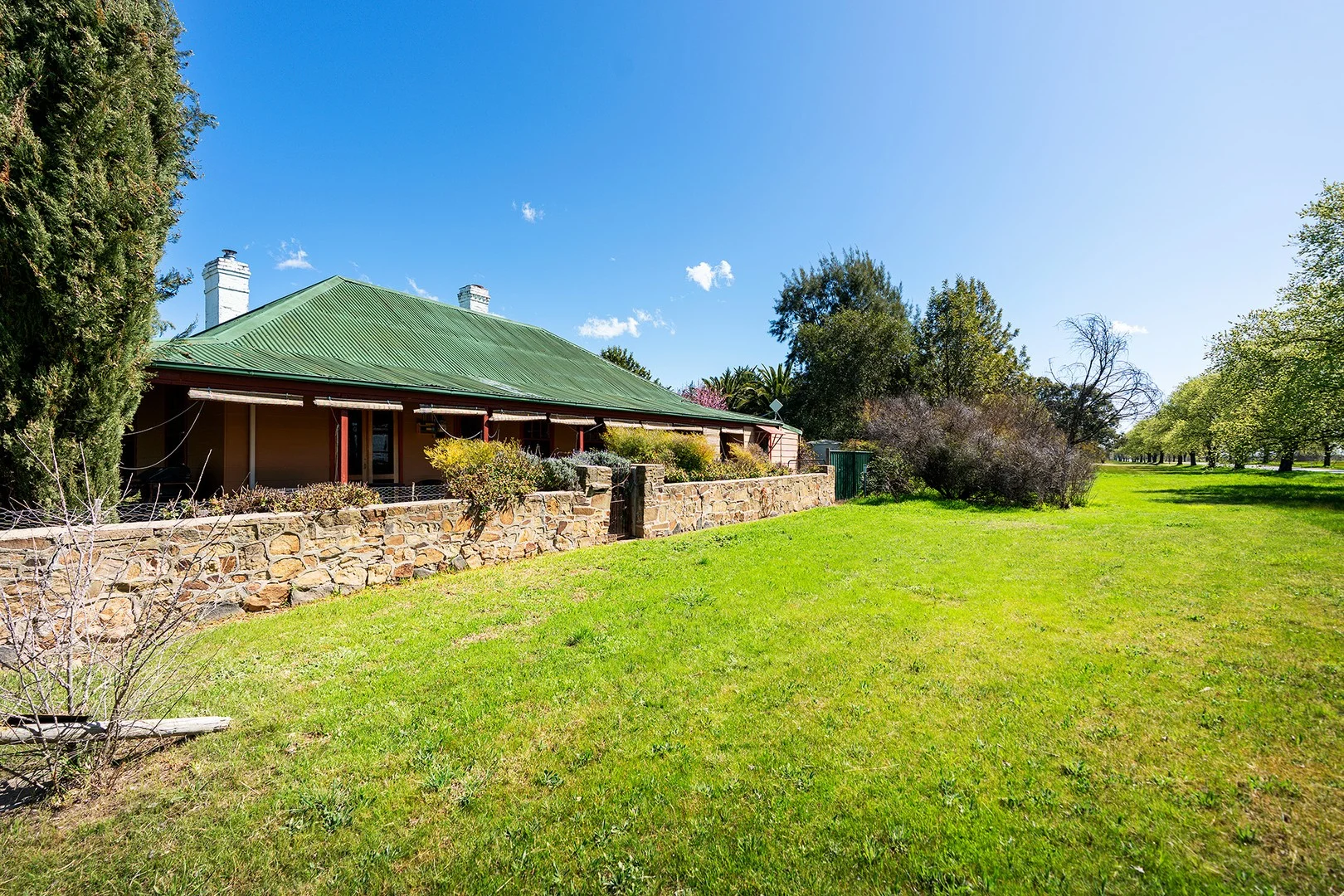 12 Clarke Lane (1/1)