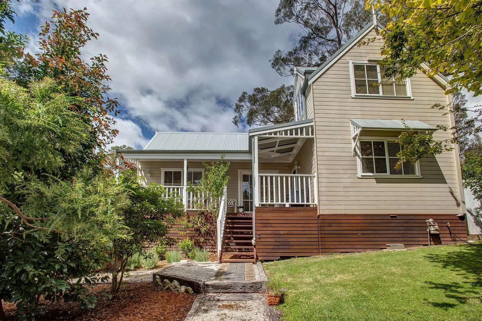 12 Ellsmore Road (1/20)