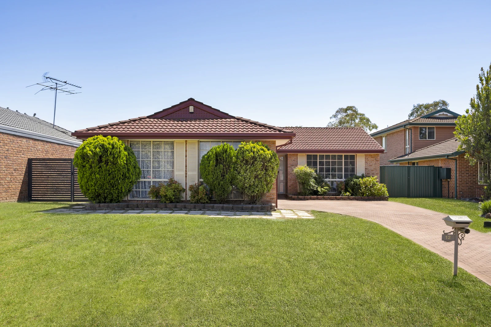 12 Glenrock Court (1/1)