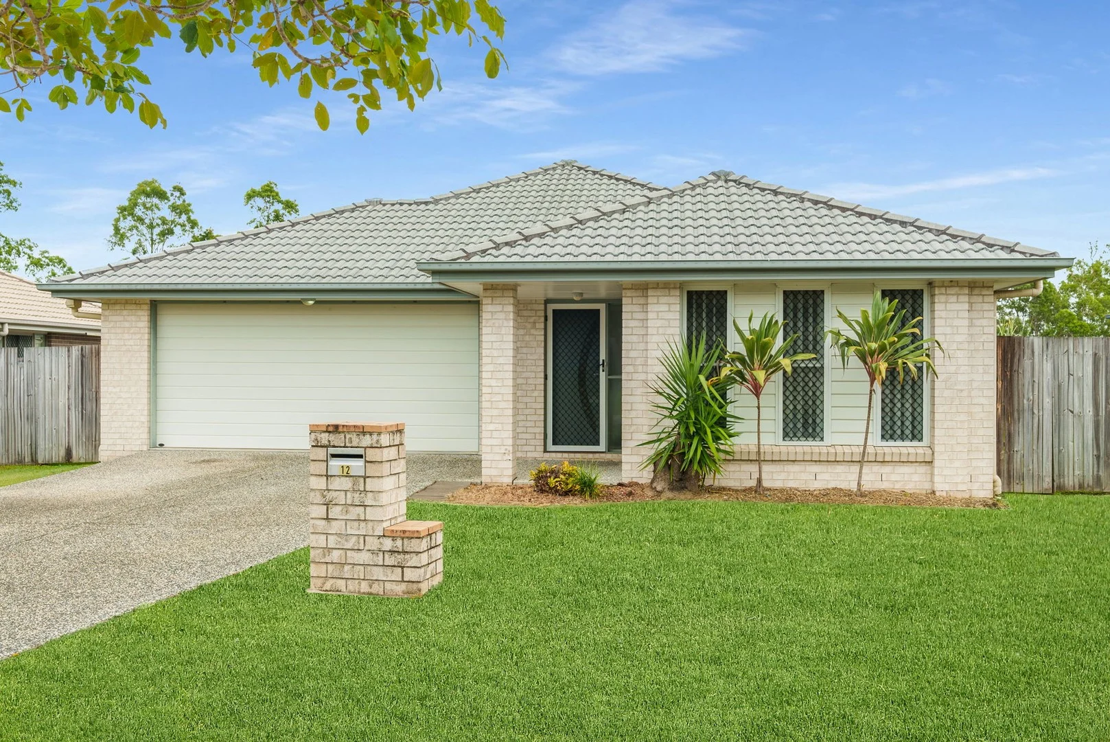 12 Gordon Drive (1/1)