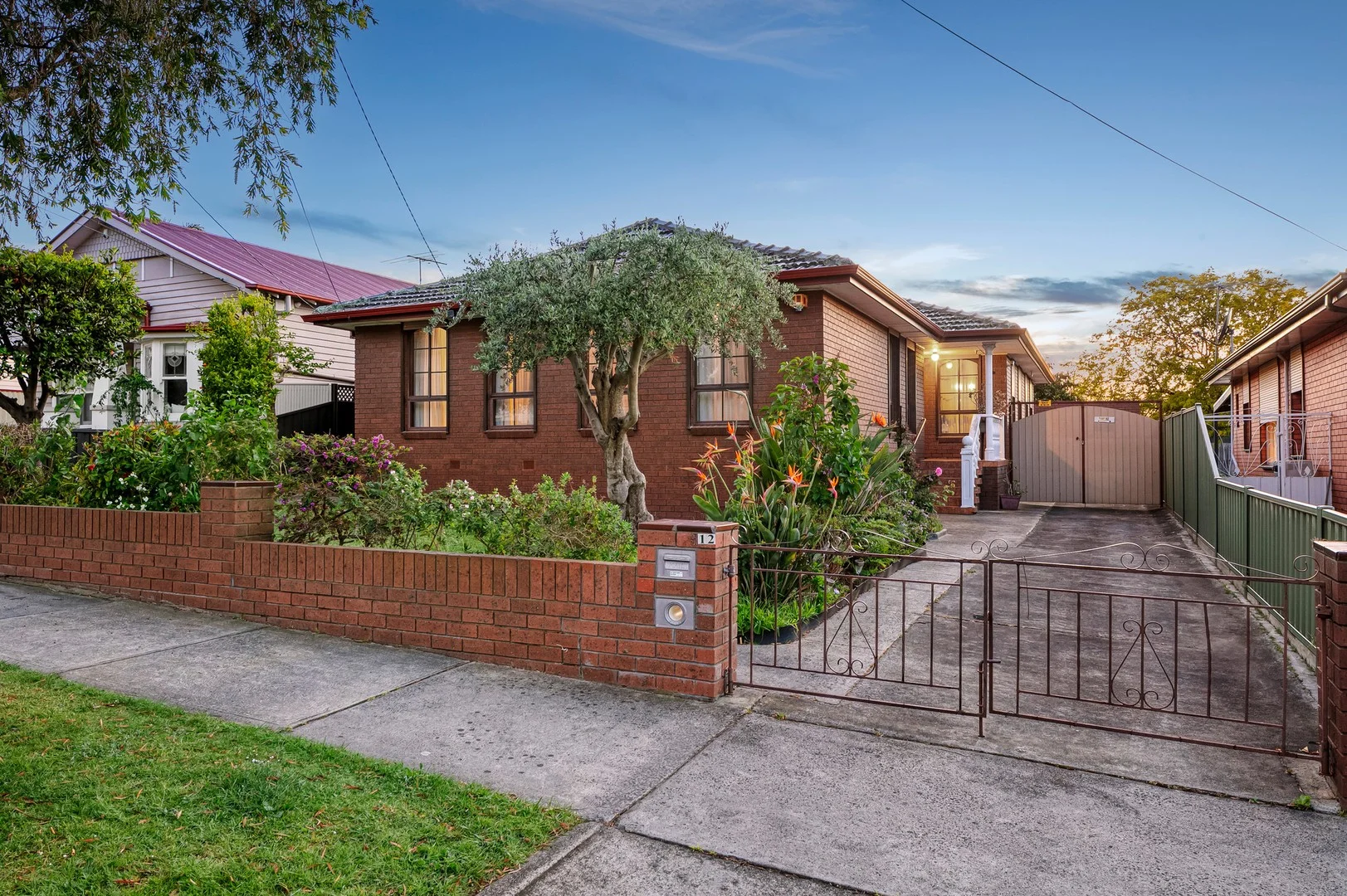 12 Grandview Road (1/12)