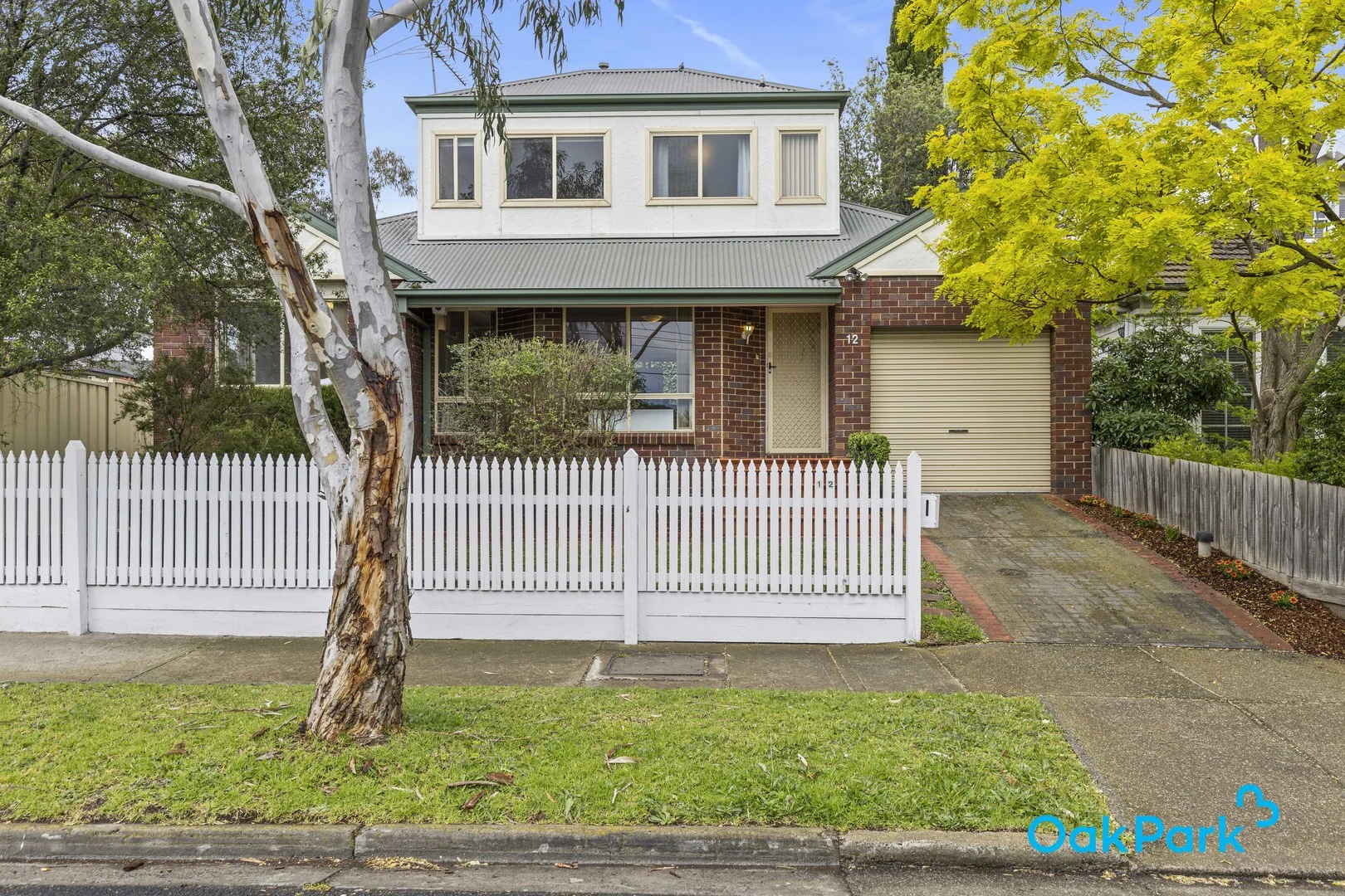 12 Grevillia Road (1/1)
