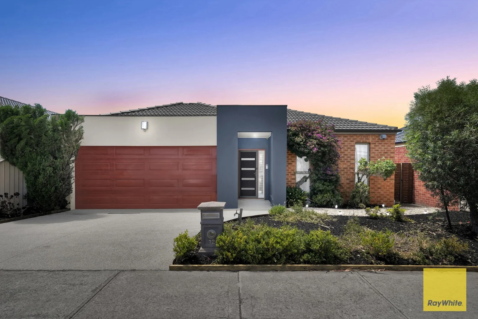 12 Hovell Drive (1/1)
