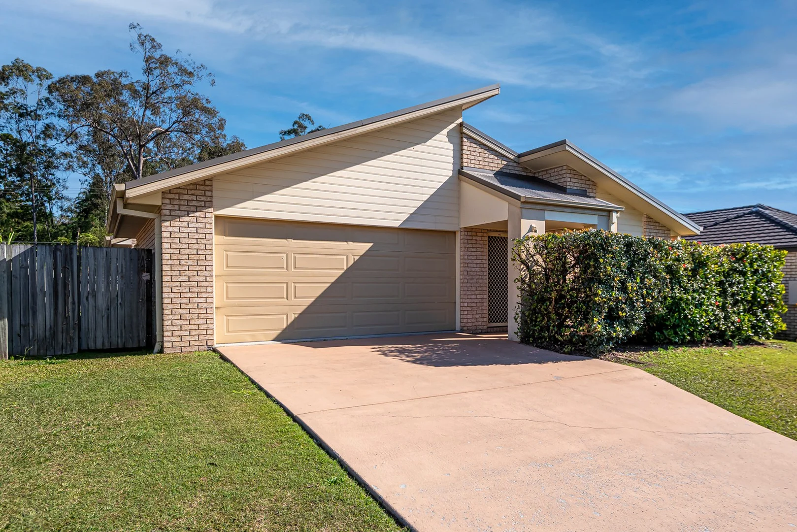 12 Hulett Street (1/1)