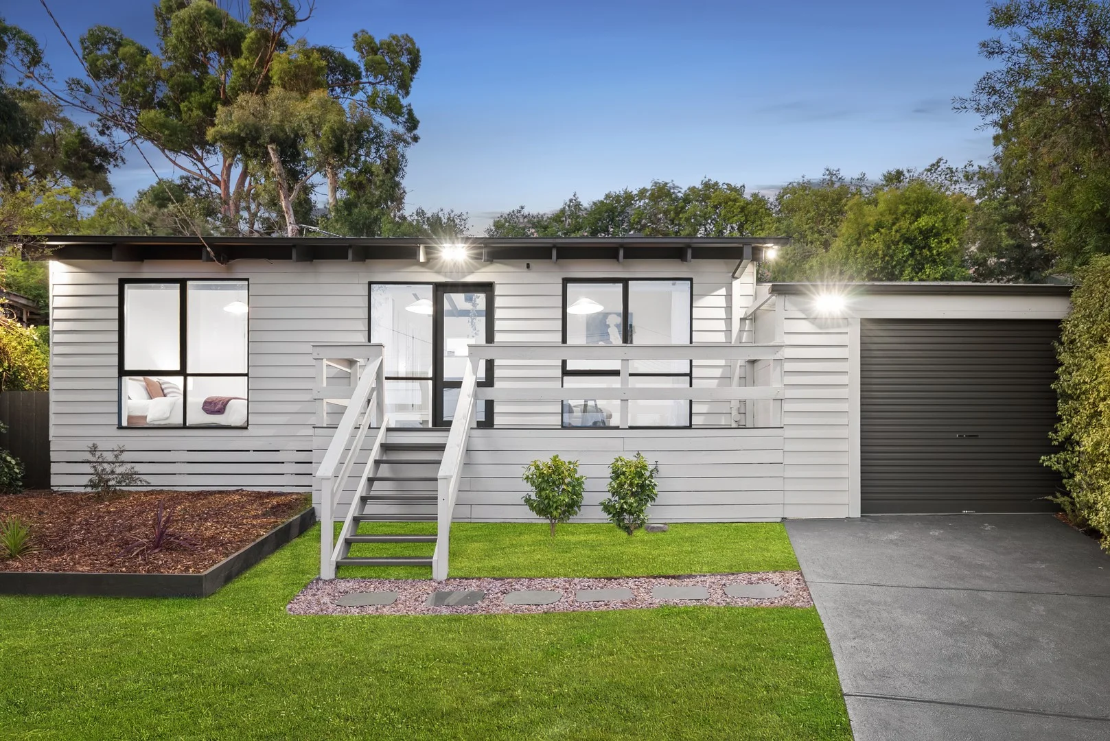 12 Illawarra Avenue (1/18)