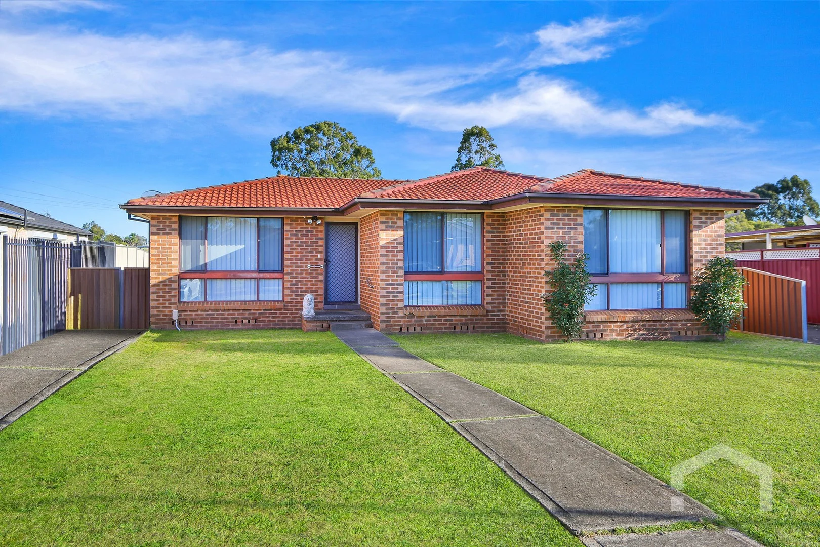12 Kippax Place (1/11)