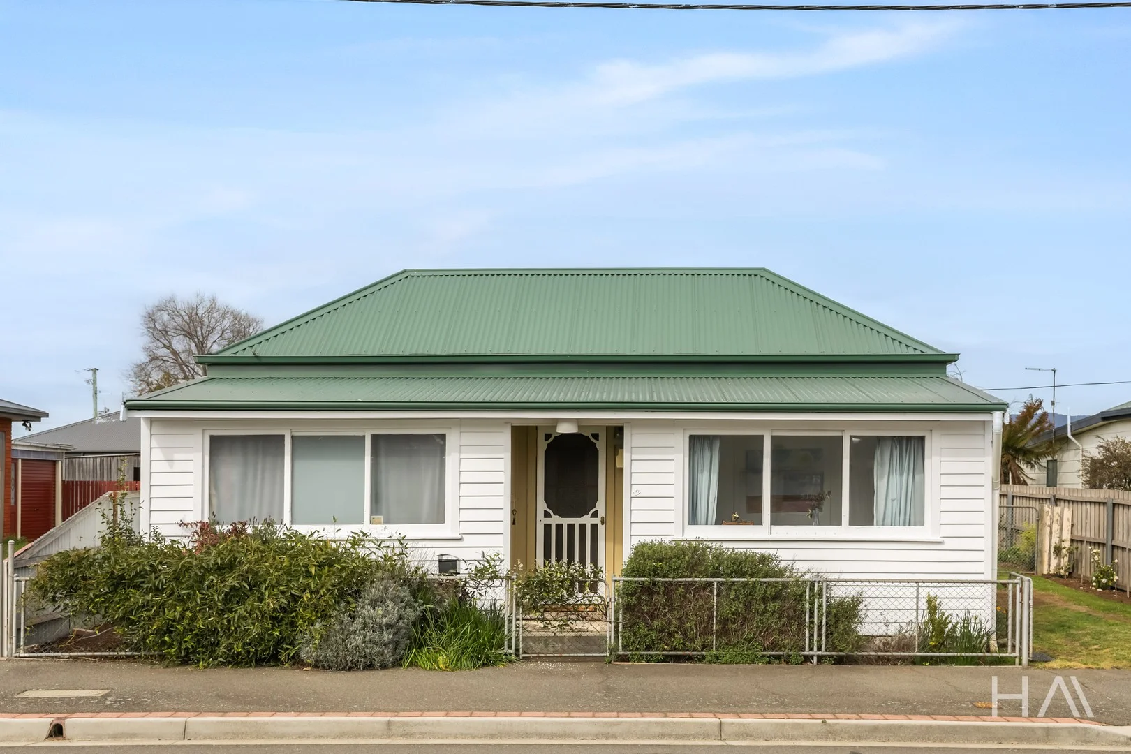 12 Lyall Street (1/20)