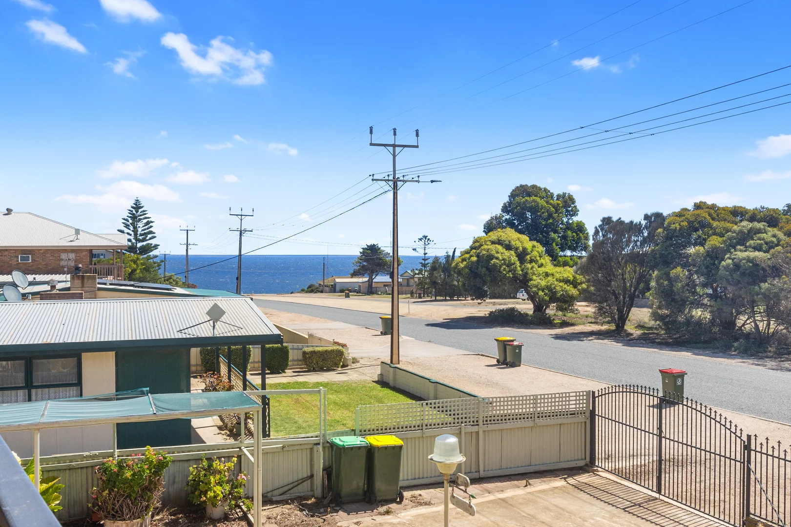 12 Marshall Road - Image 2