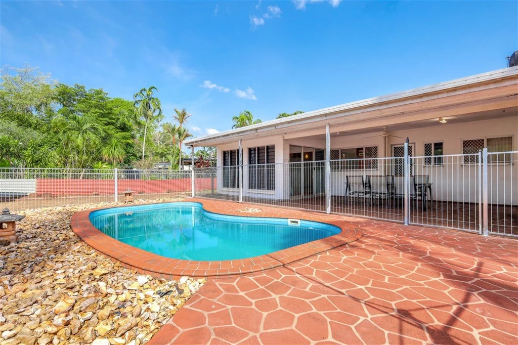 12 McPherson St (1/20)