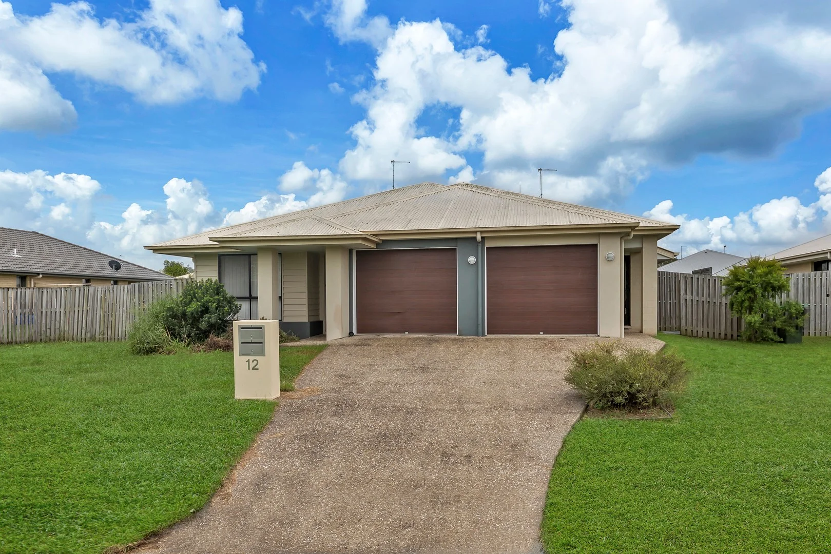 12 MONARCH STREET (1/1)
