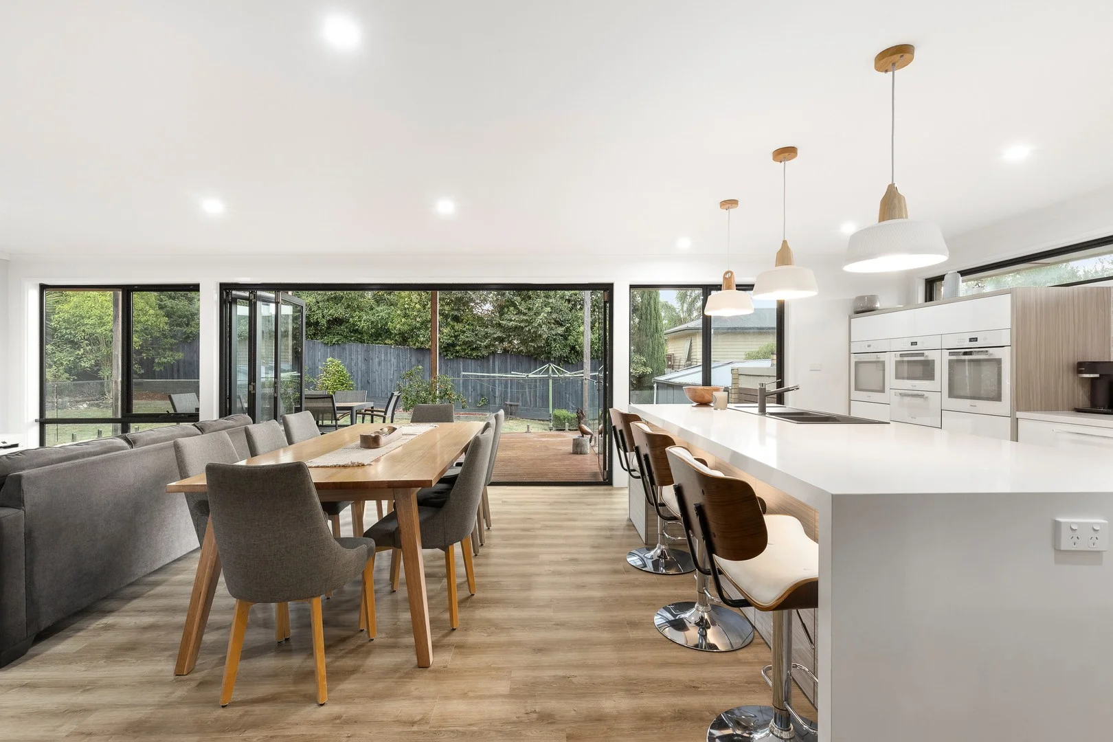 12 Nuraylia Avenue (1/11)