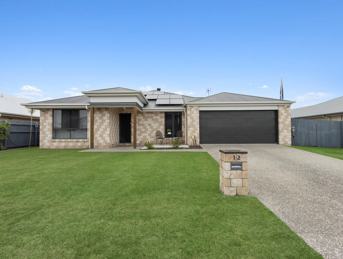 12 Samphire Street (1/19)