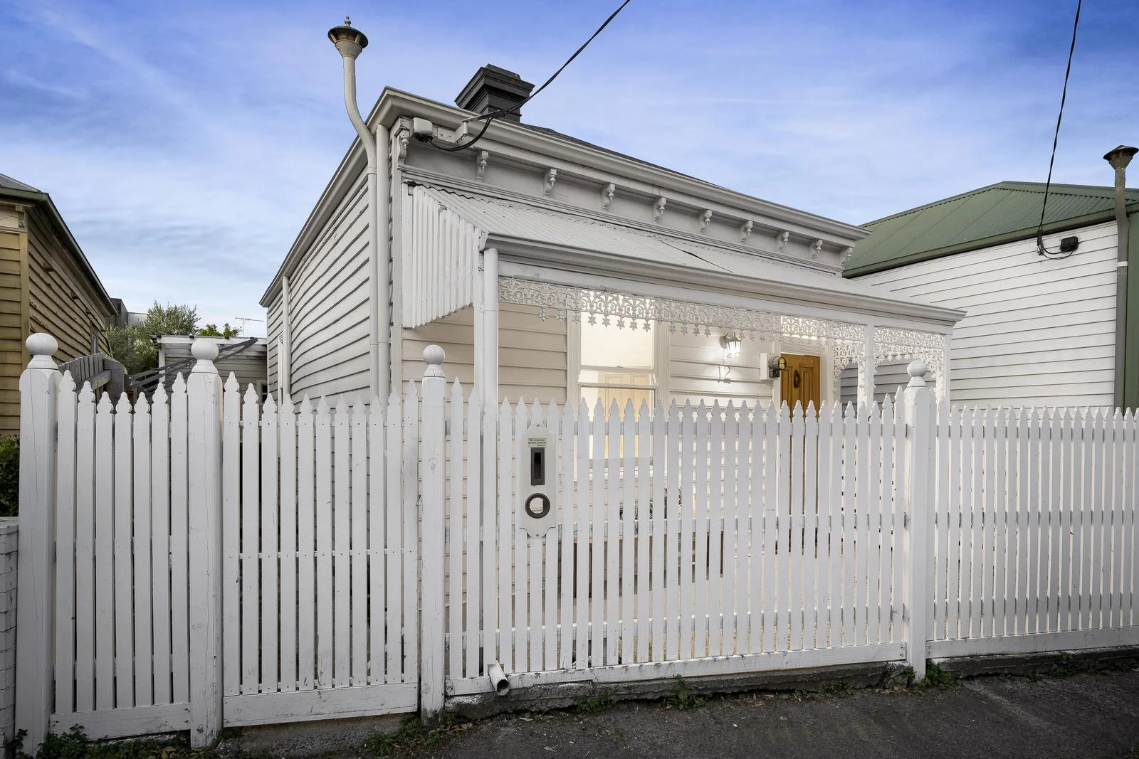 12 Sturt Street (1/14)