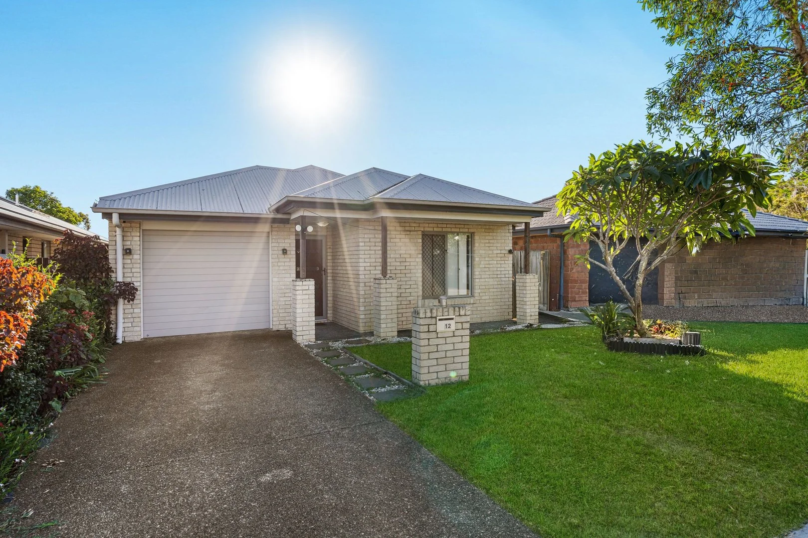 12 Wallaman Close (1/19)