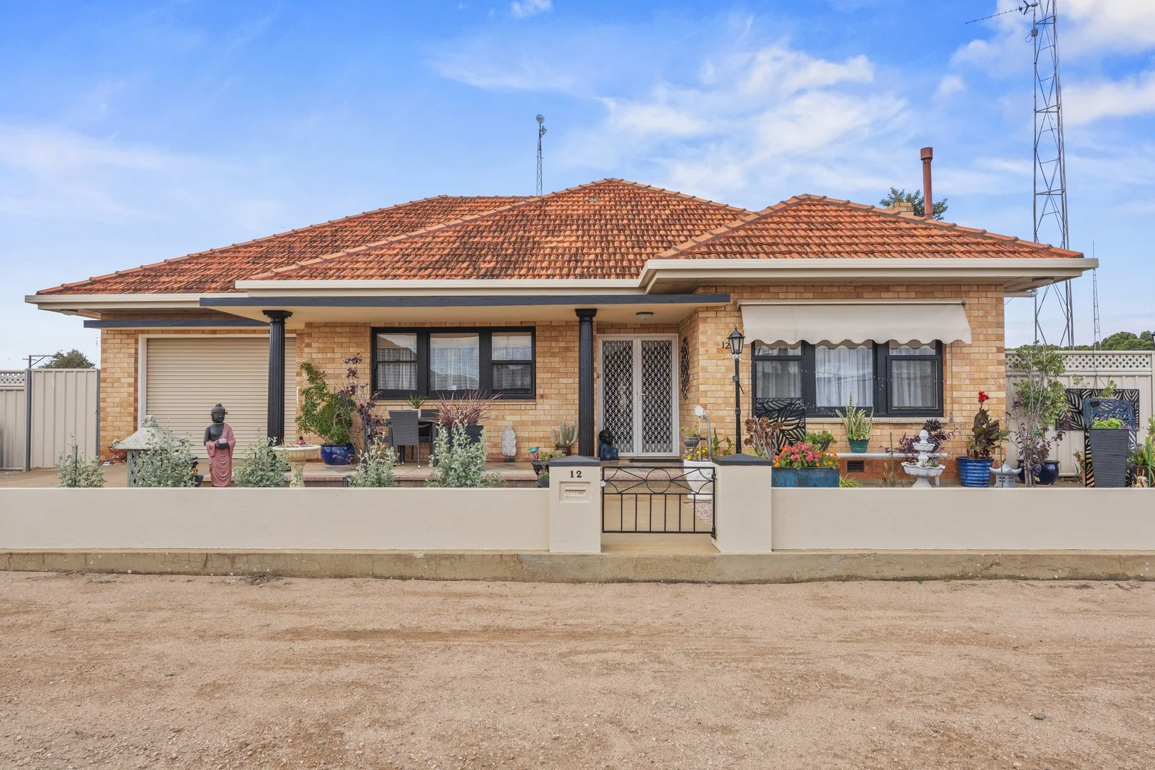 $590,000 to $620,000