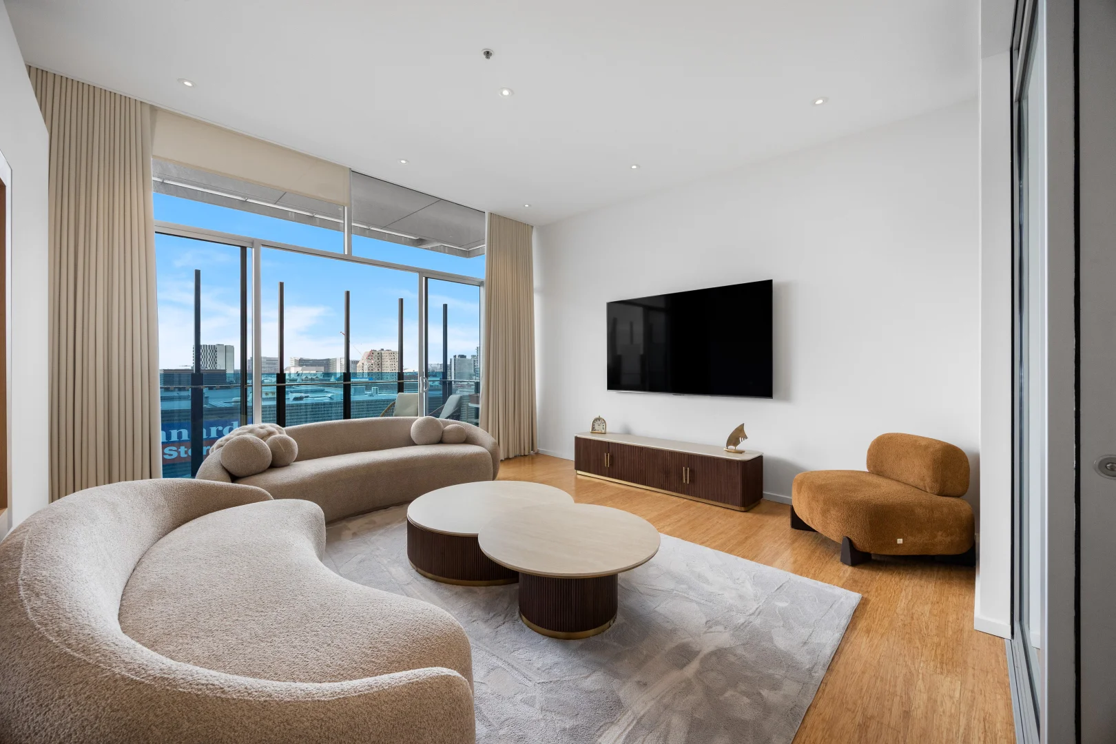 1202/271-281 Gouger Street - Image 3