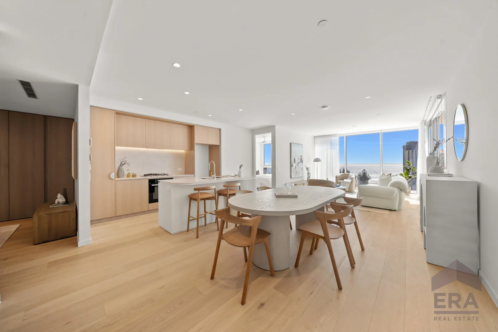 1202/4 Rosewood Avenue (1/38)