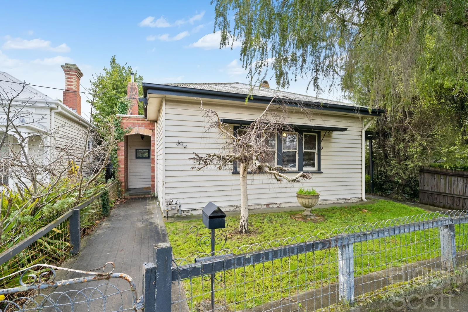 121 Humffray Street (1/18)