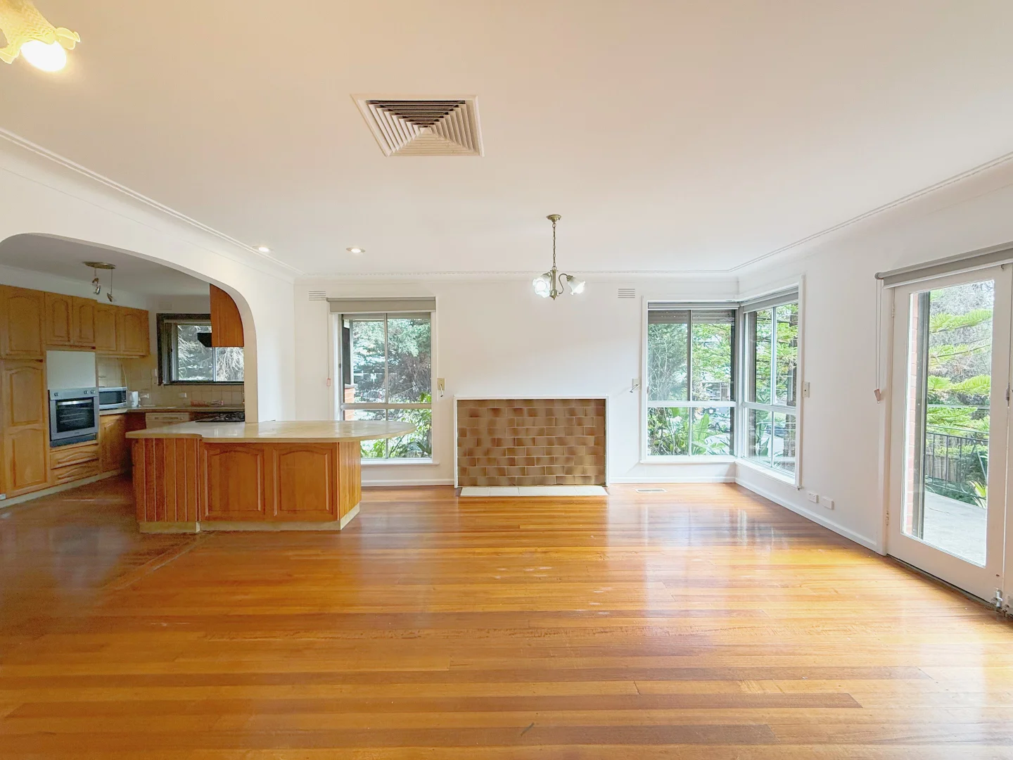121 James Street - Image 2