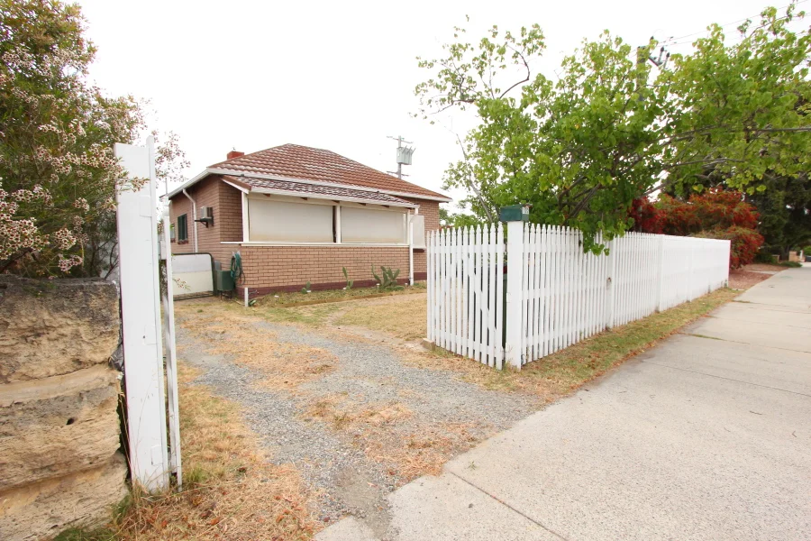 122 Belmont Avenue (1/26)