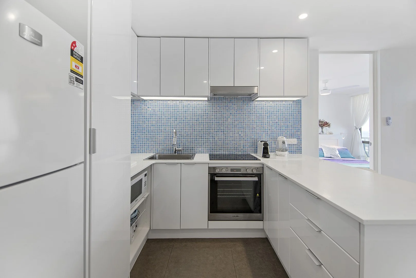 123/3049 Surfers Paradise Boulevard (1/23)