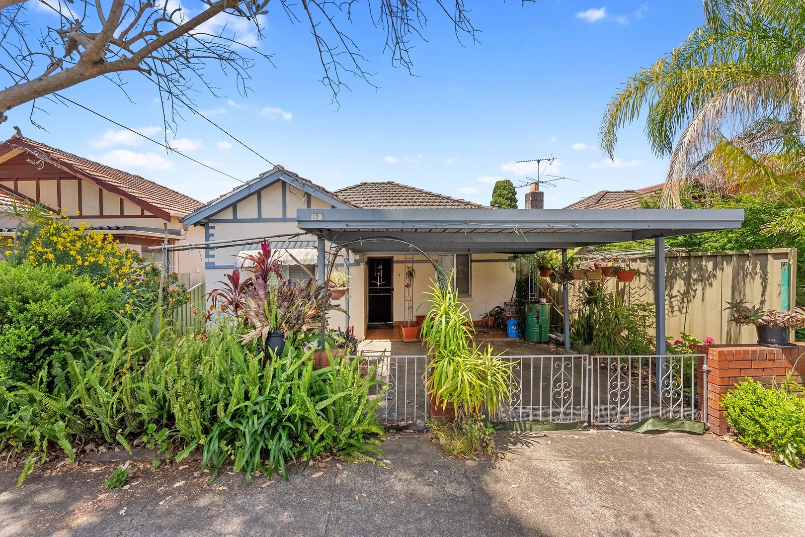 124 Patrick Street (1/2)