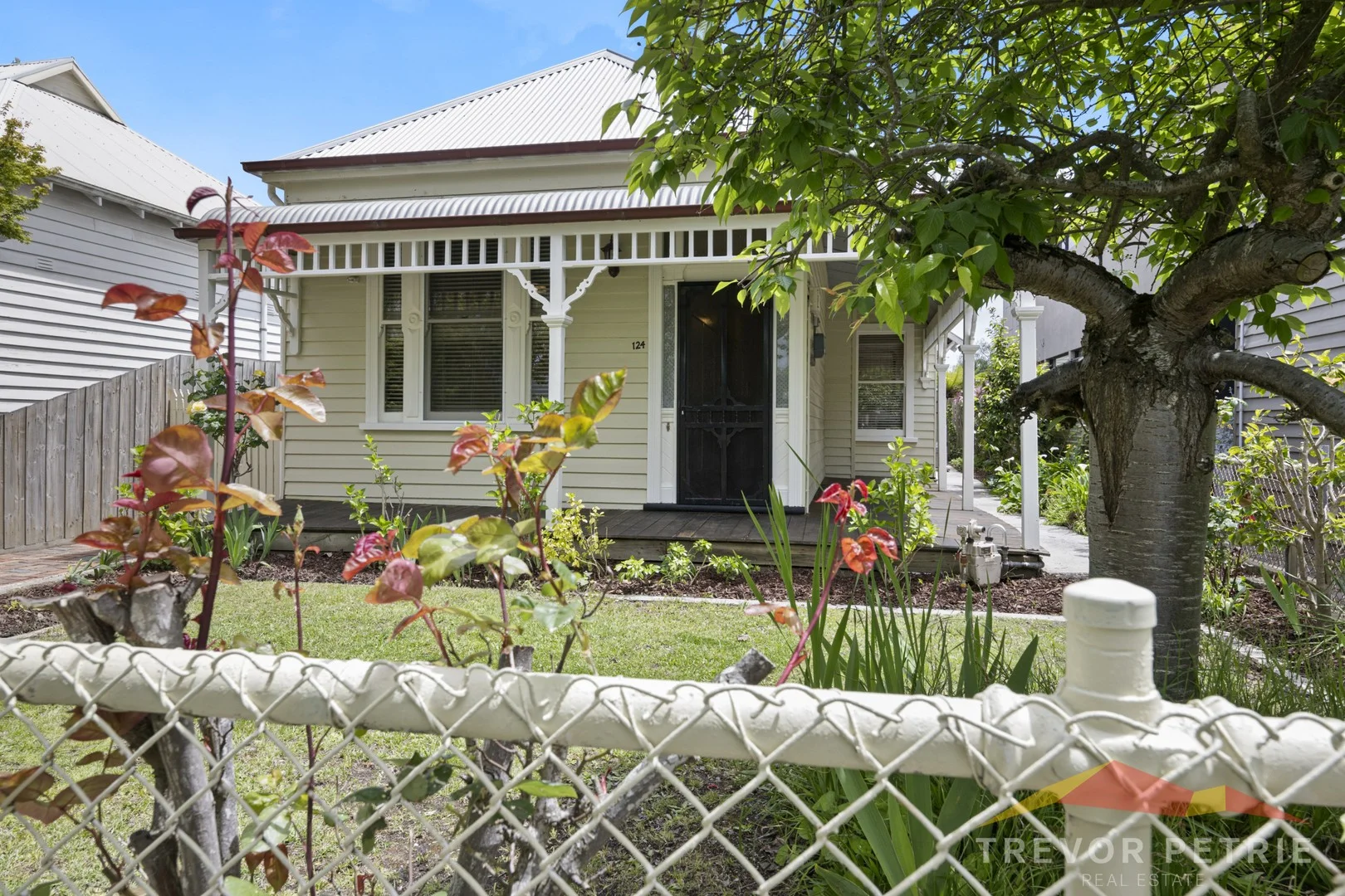 124 Windermere Street South (1/20)