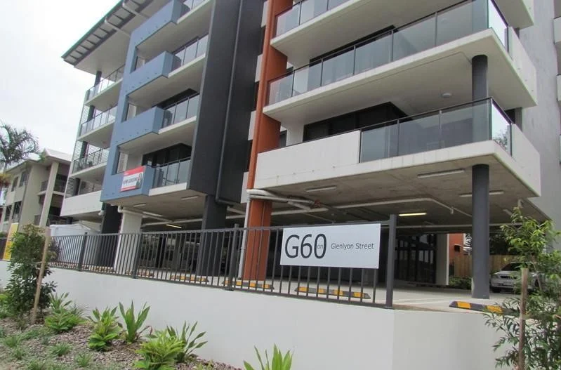 127/64 Glenlyon Street (1/9)