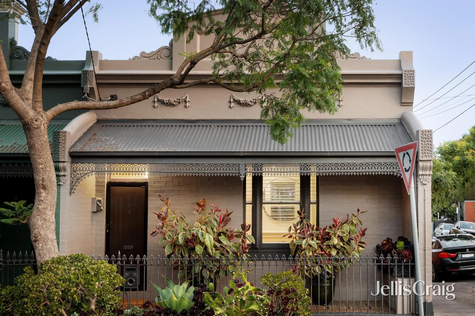 129 Brighton Street (1/18)