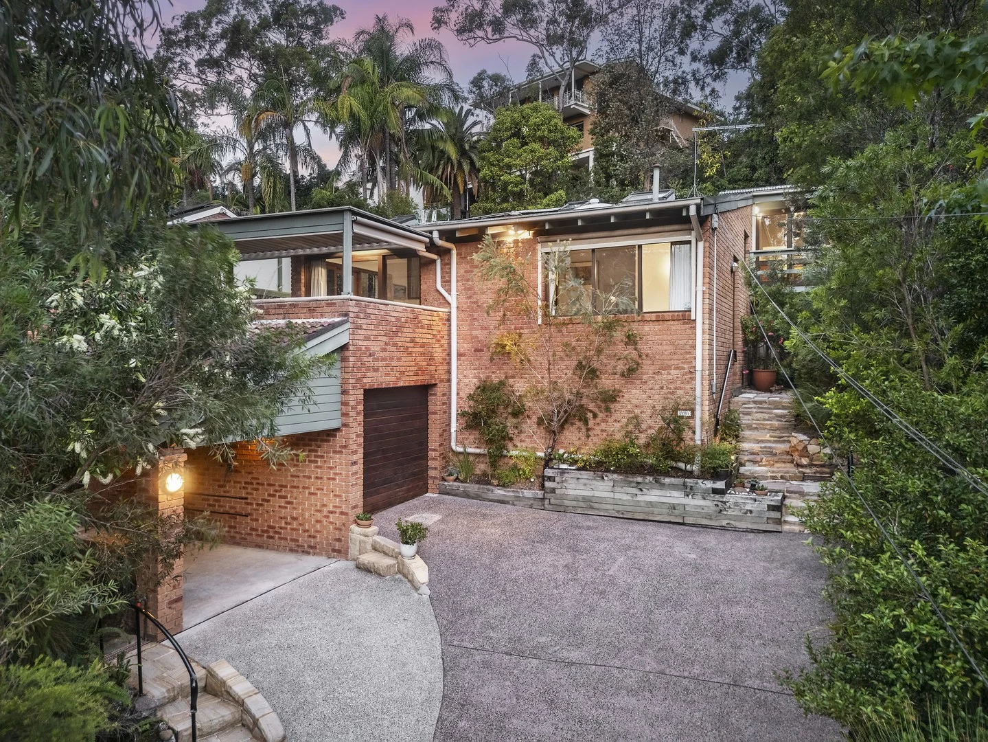 129 Riverview Street (1/1)