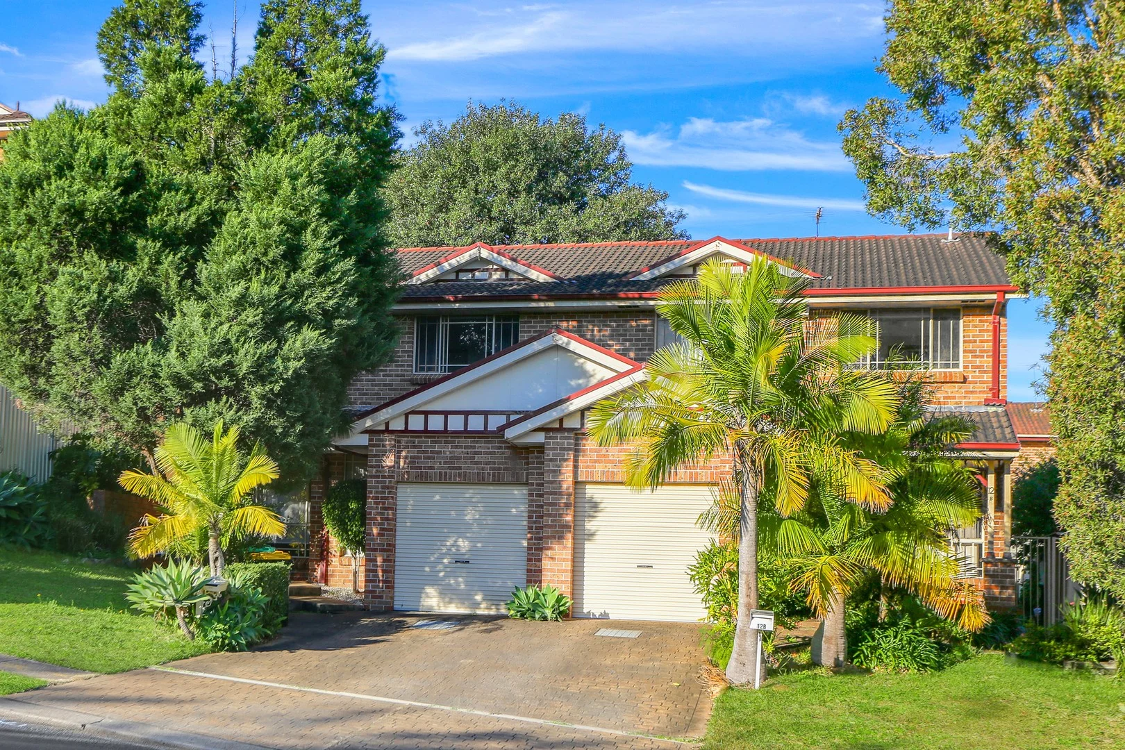 12A Bettington Road (1/13)