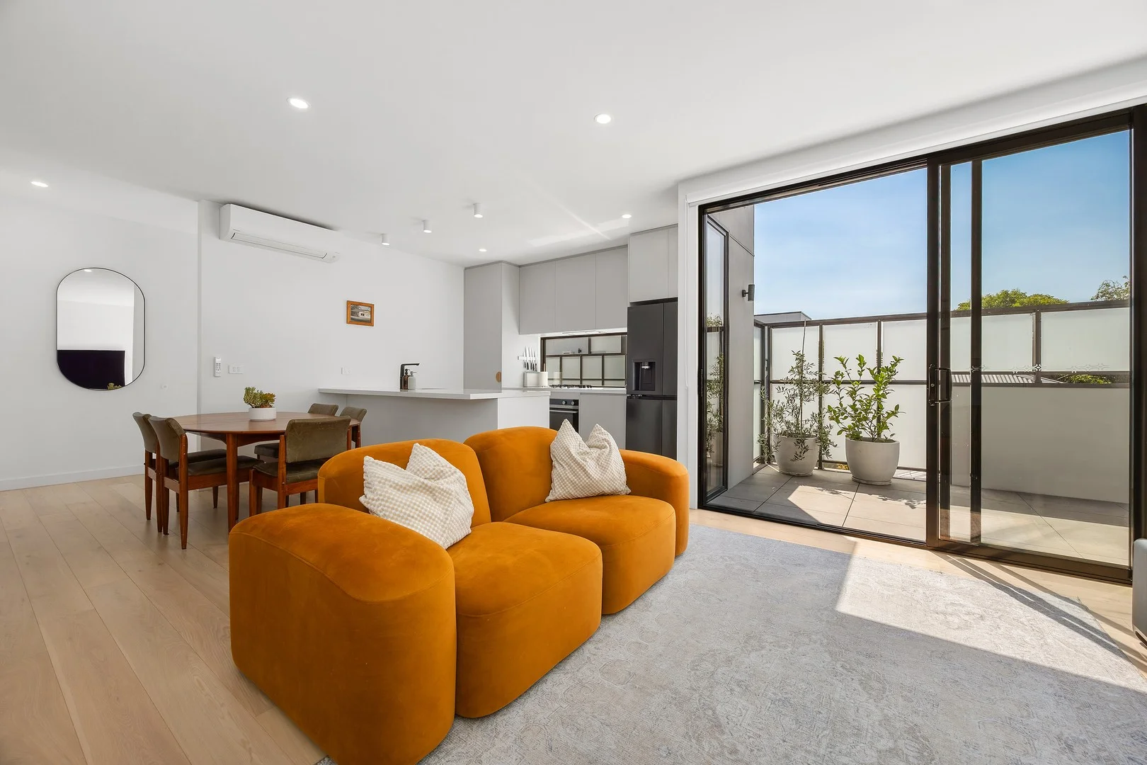 13/24 Kinross Street (1/14)